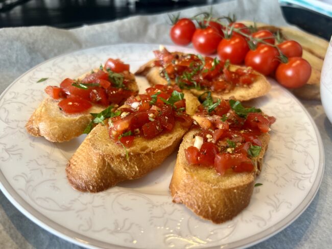 Veganske bruskete od starog hljeba – jednostavan i brz recept