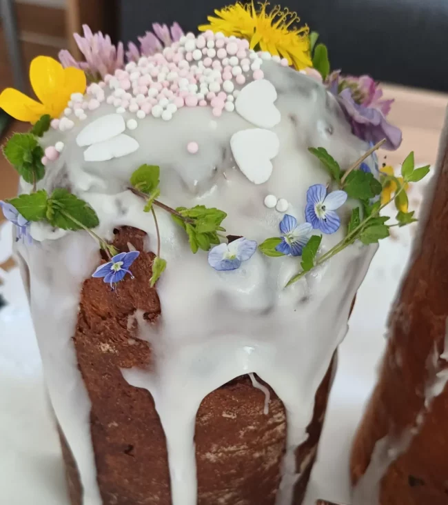 Kulič – ruski vaskršnji kolač koji osvaja izgledom i ukusom