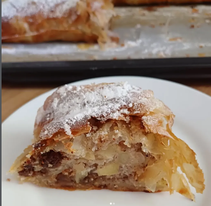 Savijača sa jabukama