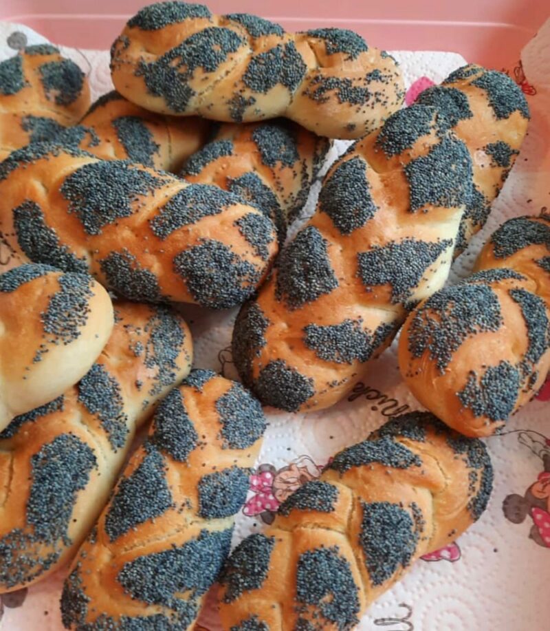 PLETENICE SA MAKOM – POSNO DOMAĆE PECIVO KOJE USPJEVA SVAKI PUT